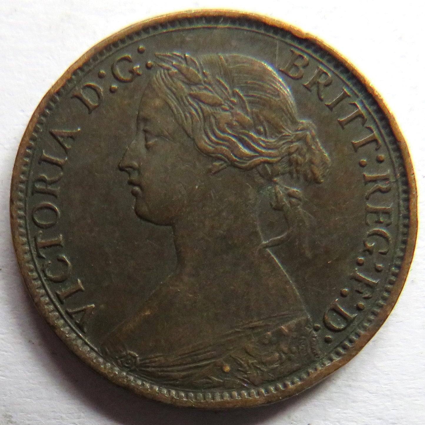 1869 Queen Victoria Bun Head Farthing Coin - Great Britain