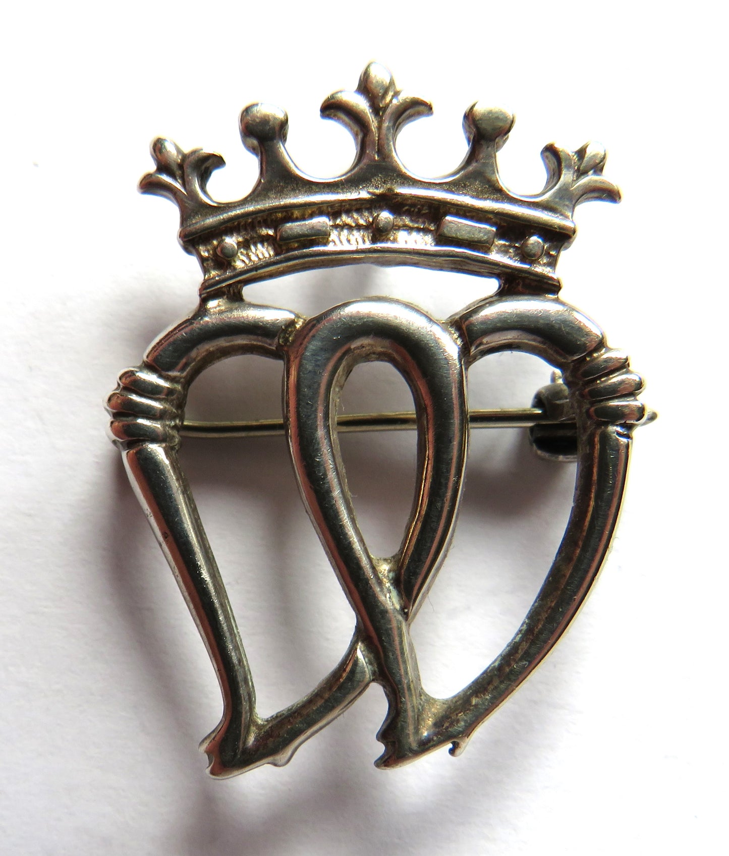 Ladies Sterling Silver luckenbooth  Brooch Hallmarked London 2002