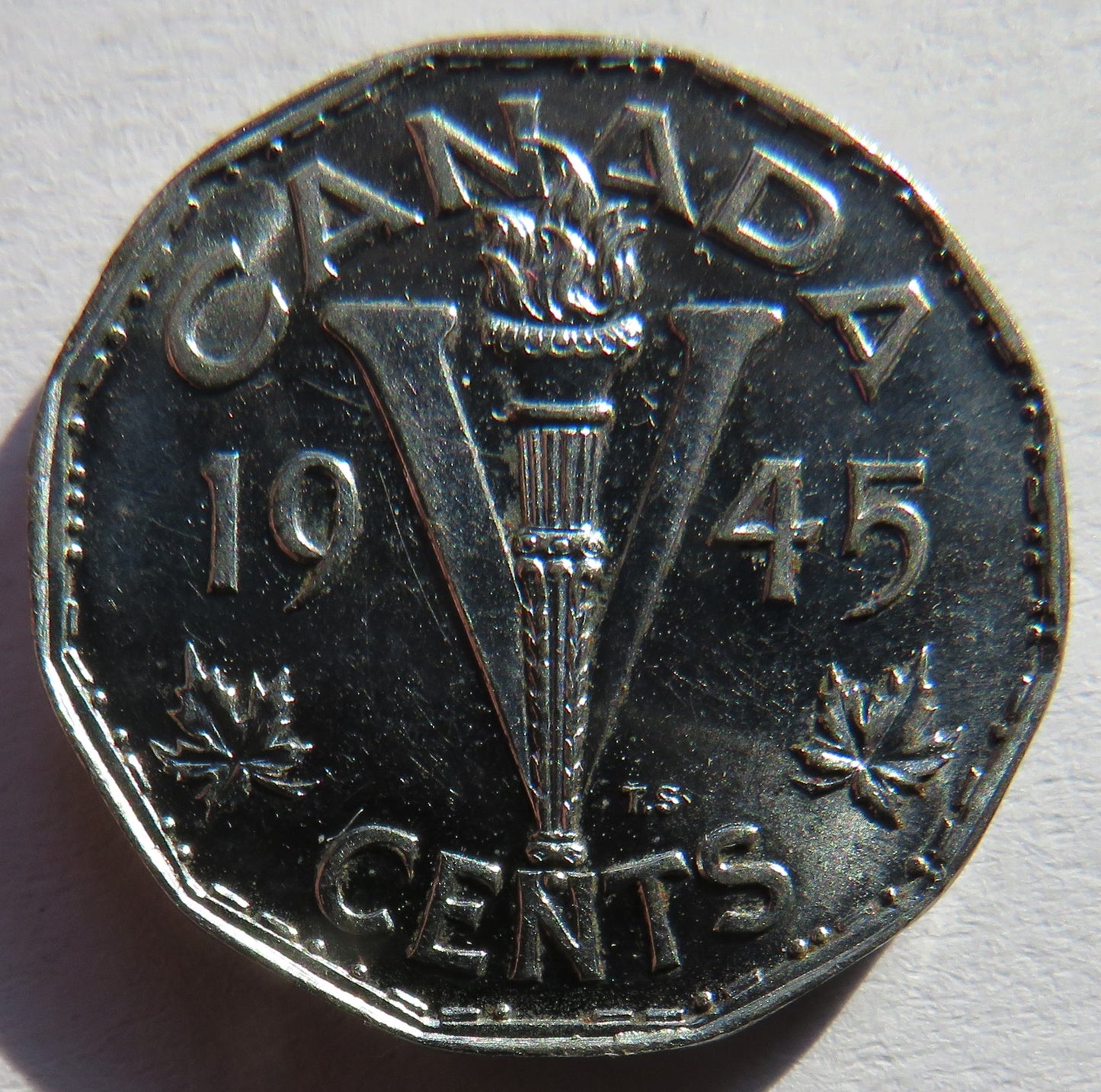 1945 King George VI Canada 5 Cents Coin