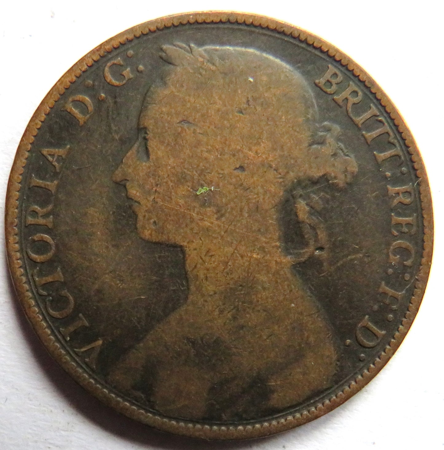 1882-H Queen Victoria Bun Head One Penny Coin - Great Britain