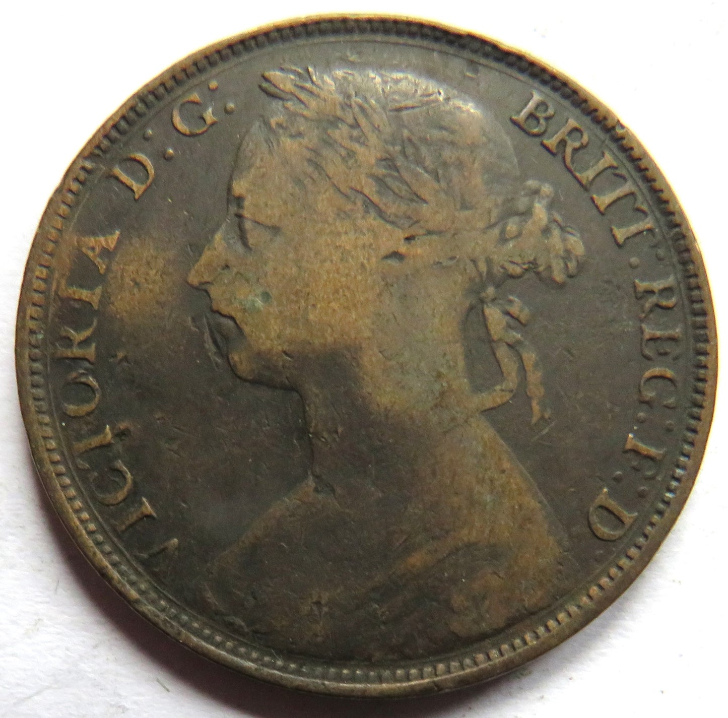 1884 Queen Victoria Bun Head One Penny Coin - Great Britain