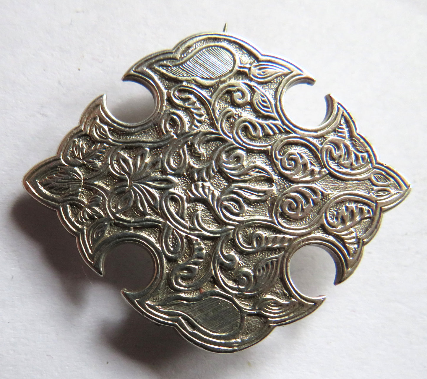 Antique Victorian Silver / White Metal Ladies Brooch