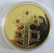 Load image into Gallery viewer, Tiara P.M.Ioannes Paulus II Vatican Large Commemorative Coin
