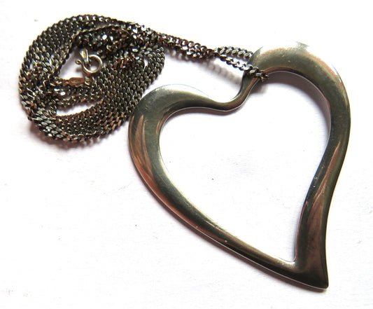 Large Sterling Silver Heart Shaped Pendant & Necklace By Malcolm Gray Ortak