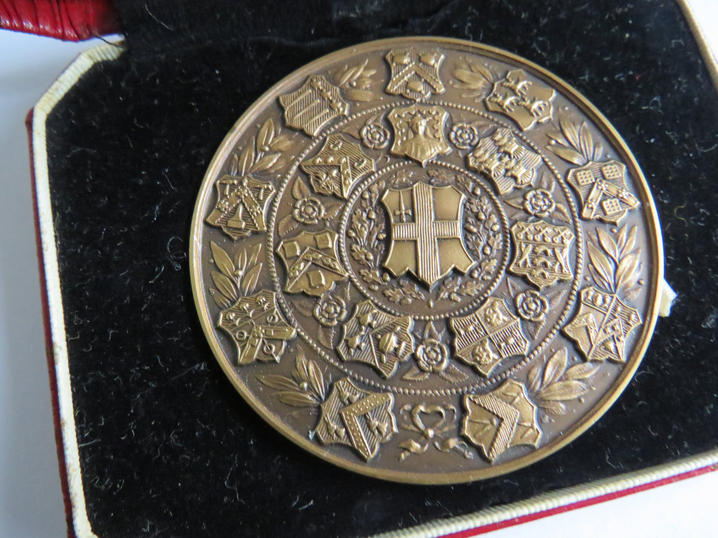 City and Guilds of London Institute Technological Examination Medal Jute Weaving 1962