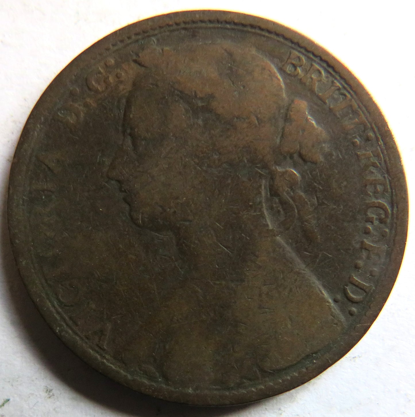 1875-H Queen Victoria Bun Head One Penny Coin - Great Britain