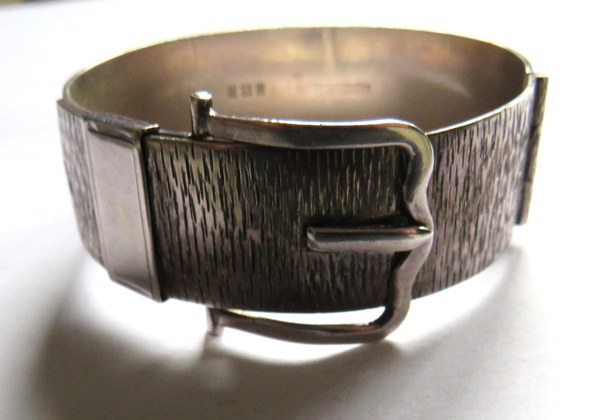 A Good Quality Vintage Ladies Sterling Silver Buckle Bracelet Birmingham 1972