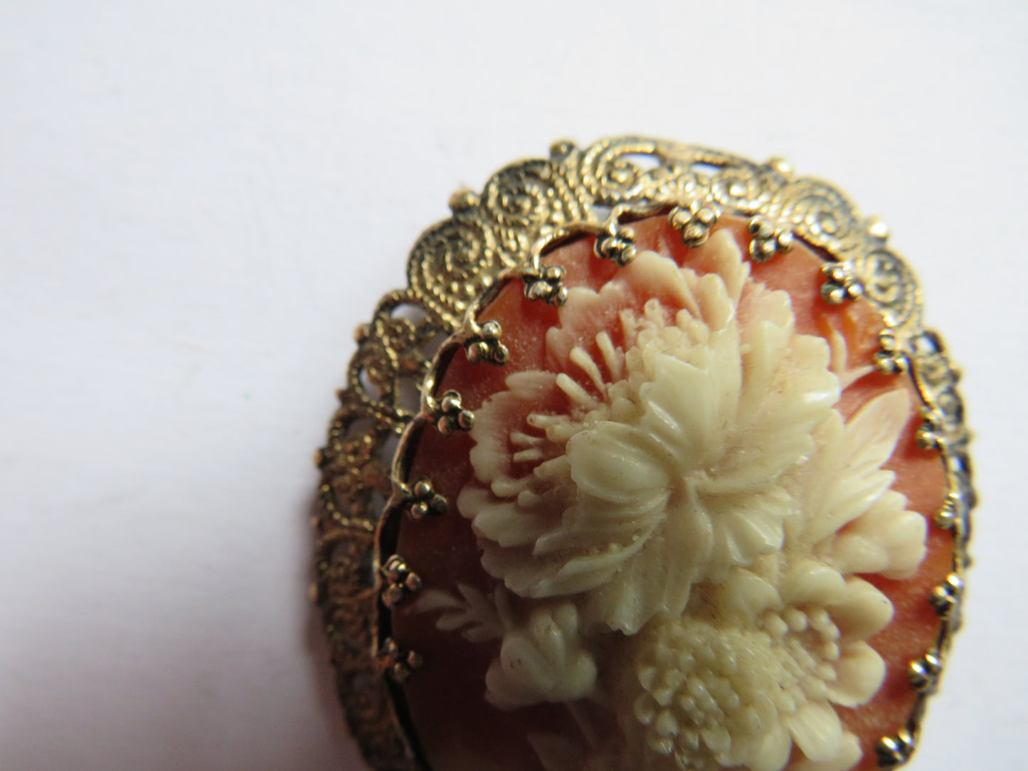 Vintage Ladies Cameo Style Floral Brooch From Hong Kong