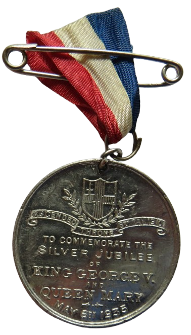 1935 King George V & Queen Mary Commemorative Medal Silver Jubilee