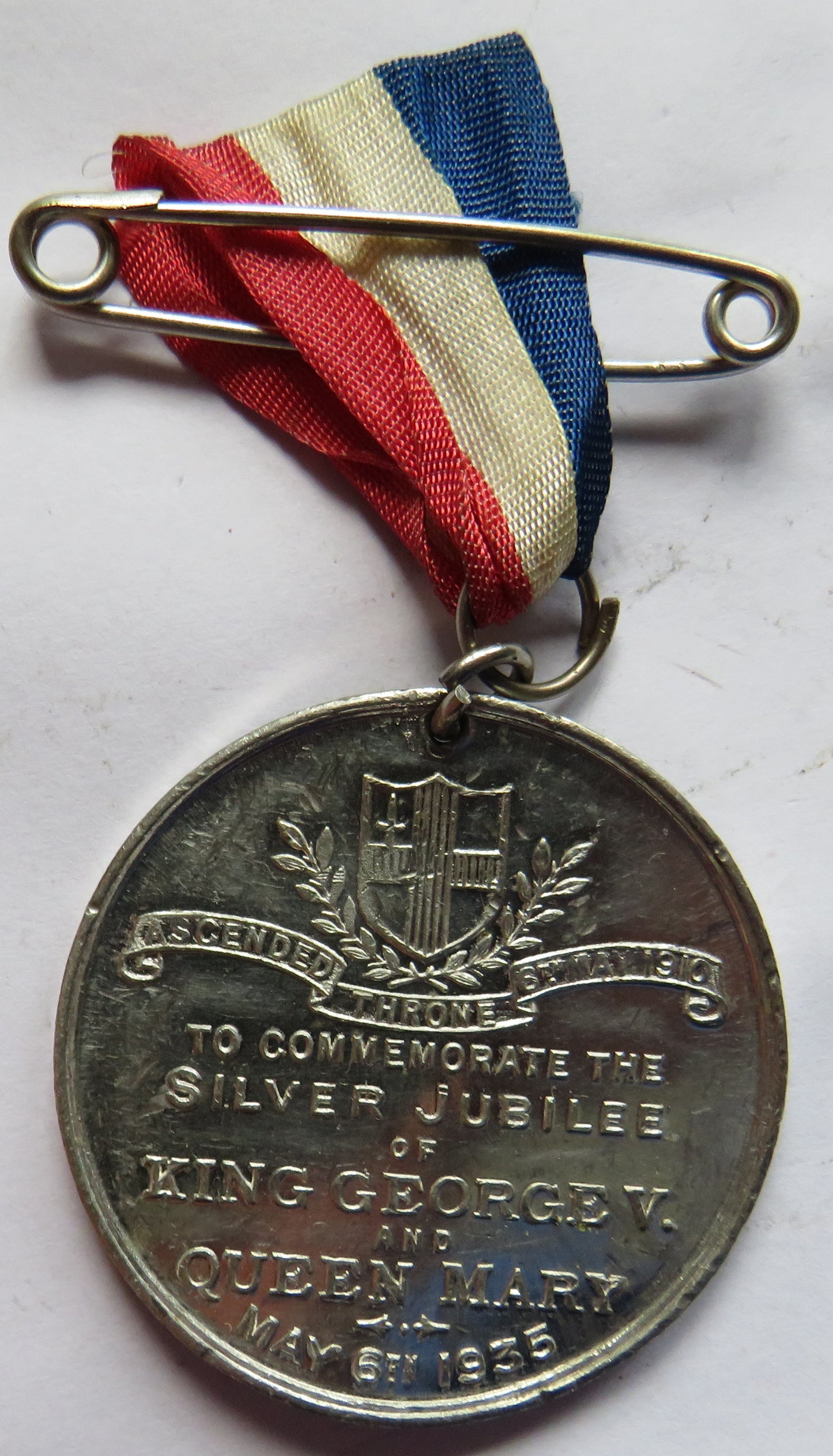 1935 King George V & Queen Mary Commemorative Medal Silver Jubilee