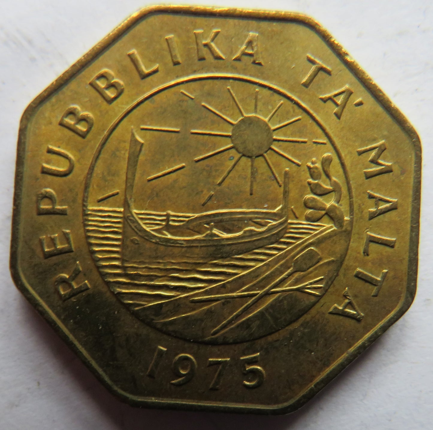1975 Malta 25 Cents Coin In High Grade