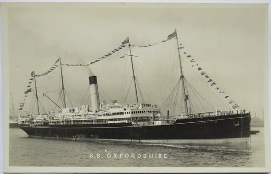 Vintage Shipping Postcard of S.S. "Oxfordshire"