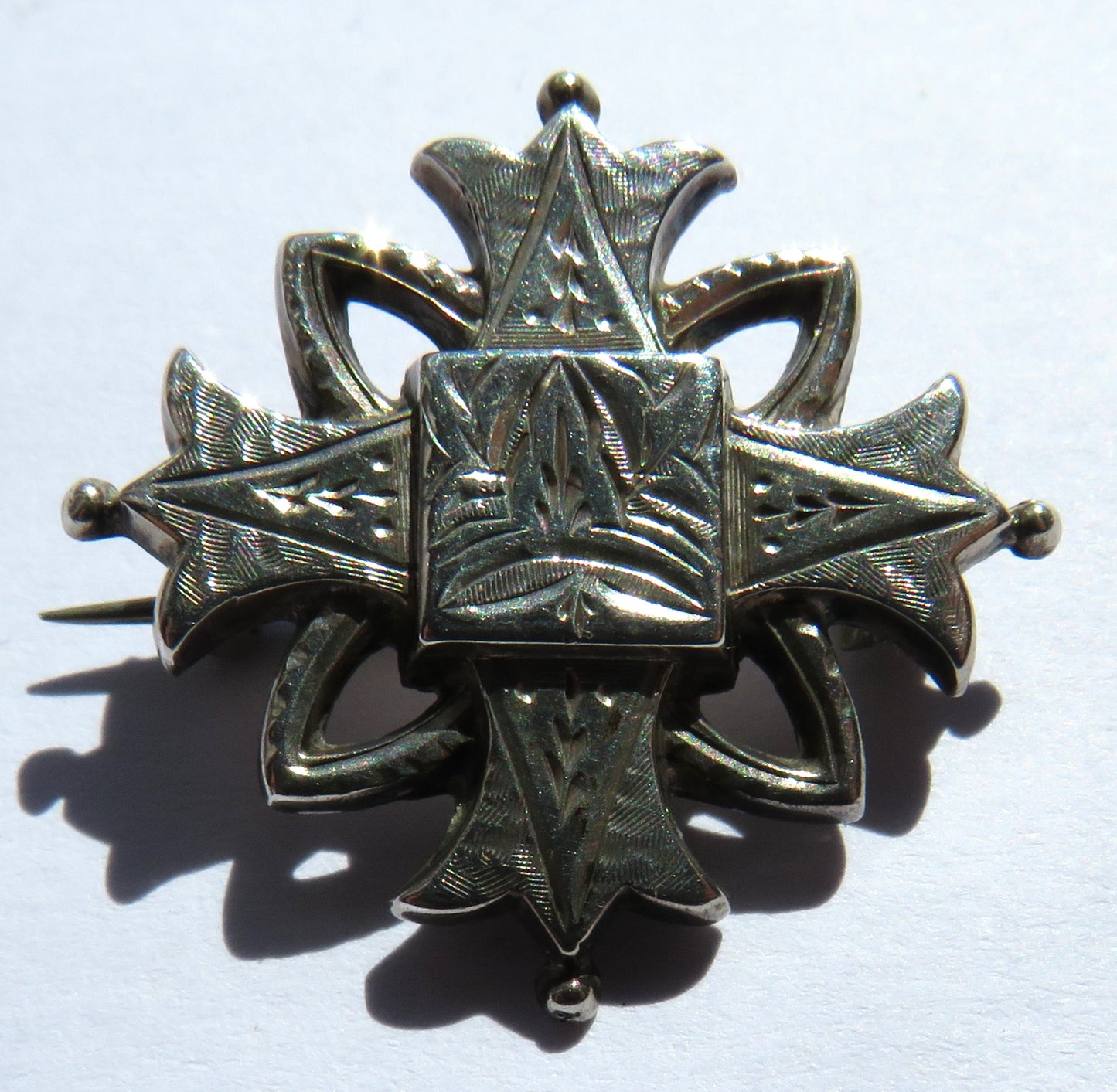 Antique Victorian Silver / White Metal Brooch