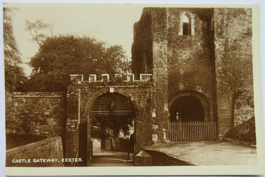 Vintage Postcard of Castle Gateway, Exeter 1926