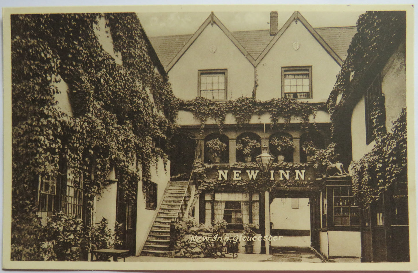 Vintage Postcard of The New Inn Gloucester