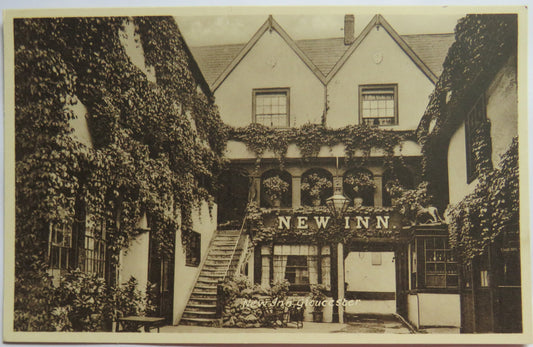 Vintage Postcard of The New Inn Gloucester