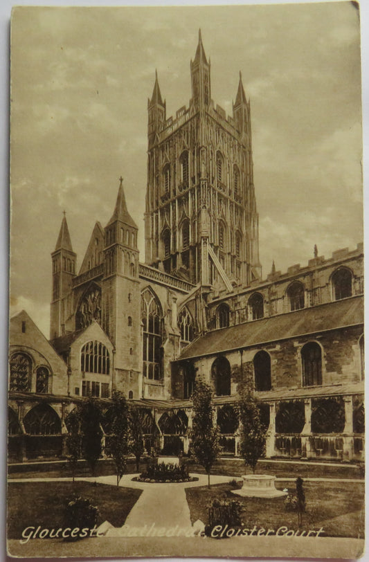 Vintage Postcard of Gloucester Cathedral, Cloister Court
