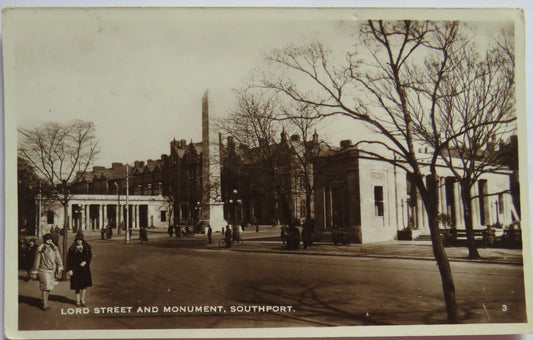 Vintage Postcard of Lord Street and Monument, Southport
