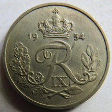 Load image into Gallery viewer, 1954 Denmark 25 Ore / Øre Coin
