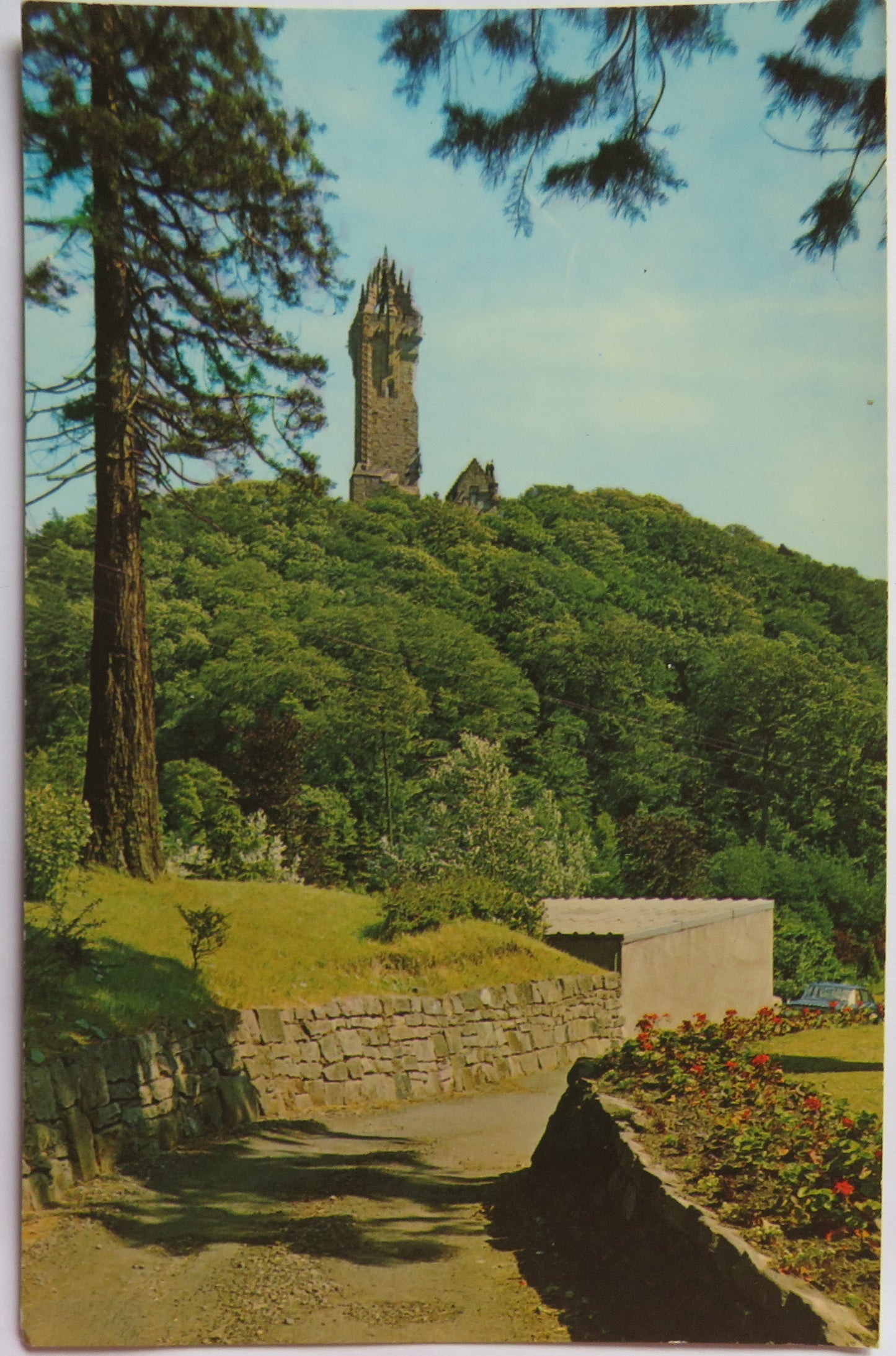 Vintage Postcard of The Wallace Monument, Stirling