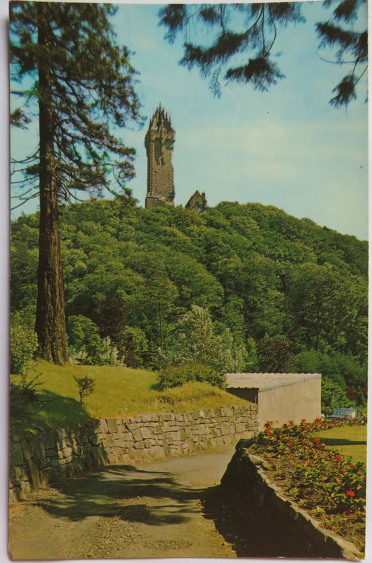 Vintage Postcard of The Wallace Monument, Stirling