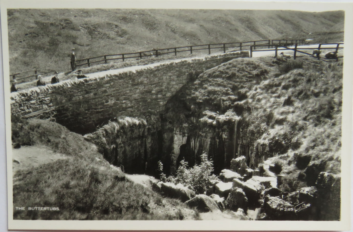 Vintage Postcard of The Buttertubs