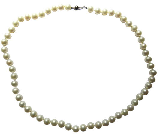 Good Quality Cultured Pearl Necklace With 9ct White Gold Clasp
