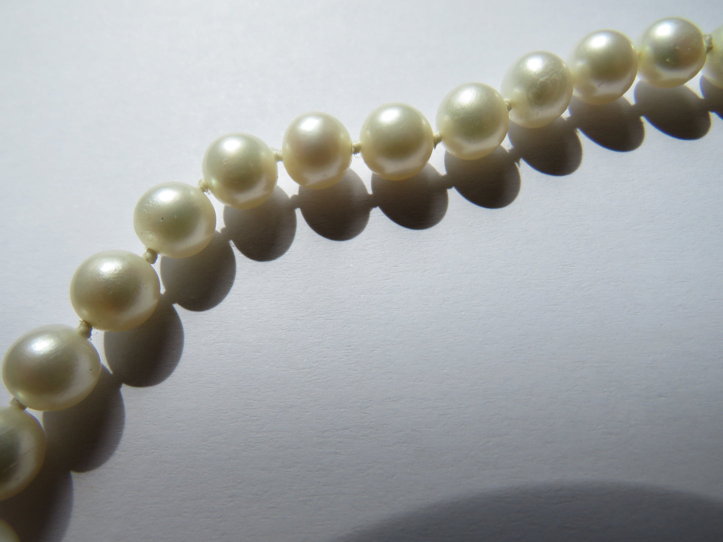 Good Quality Cultured Pearl Necklace With 9ct White Gold Clasp