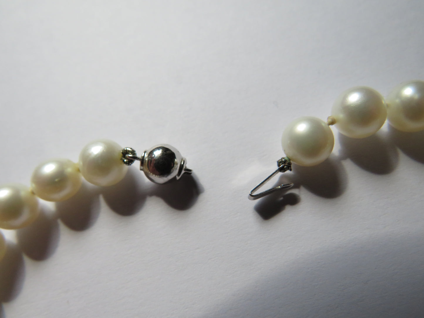 Good Quality Cultured Pearl Necklace With 9ct White Gold Clasp