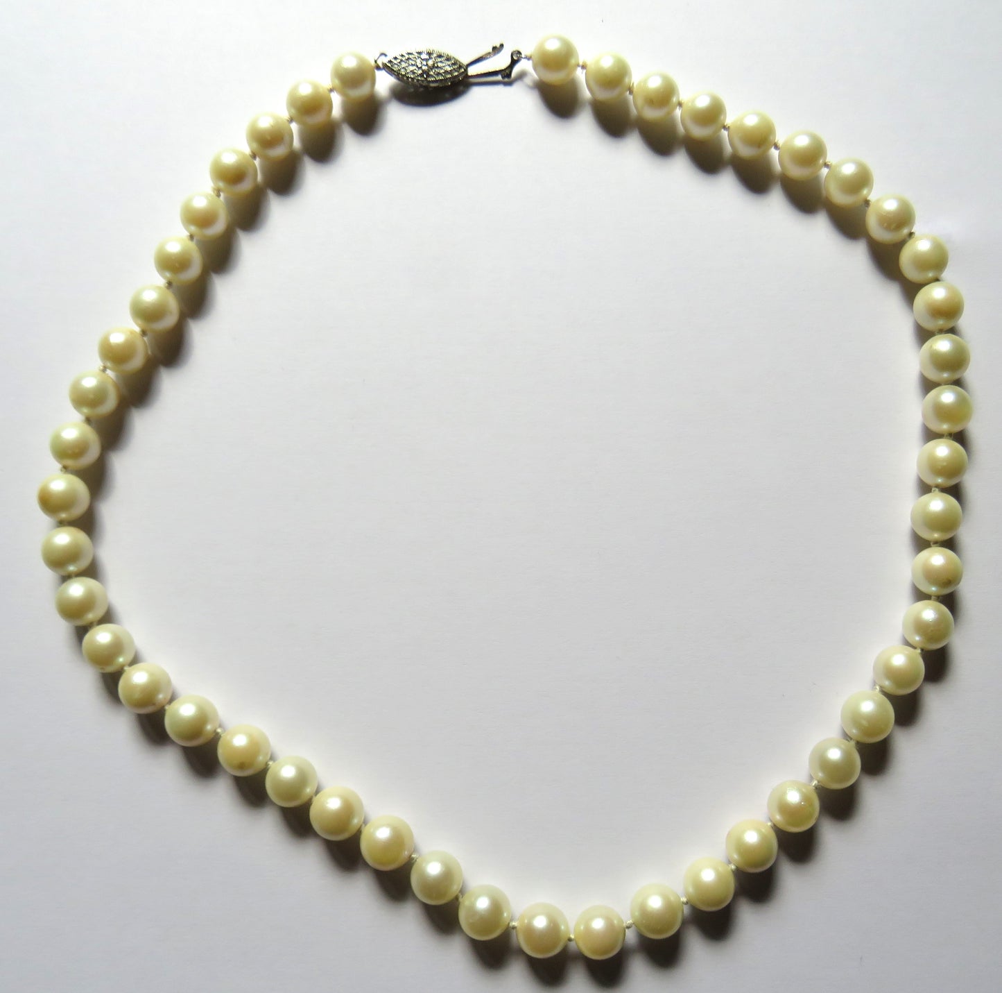 Good Quality Vintage Cultured Pearl Necklace With 14ct White Gold Clasp