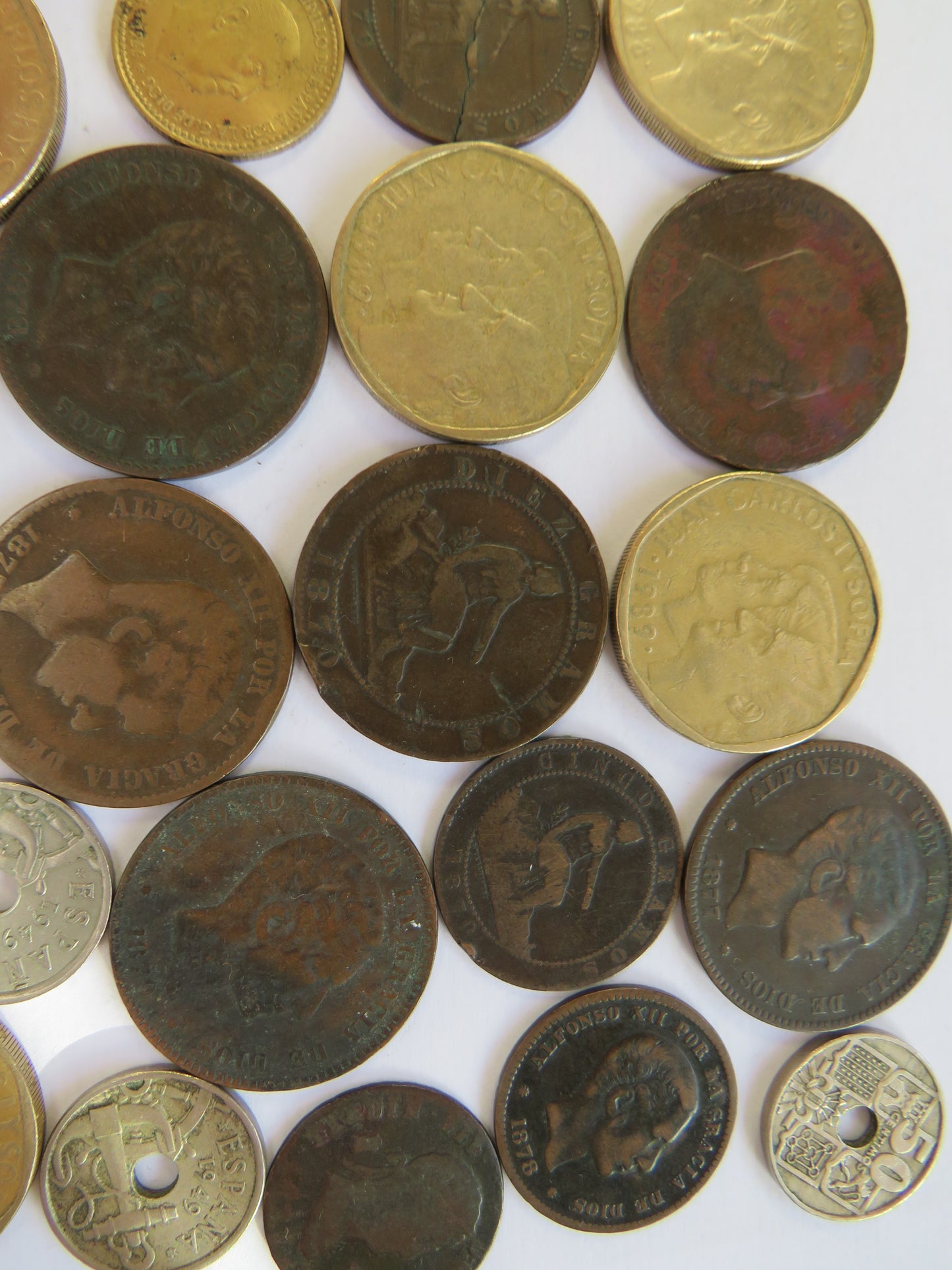 A Good Collection of Old Coins From Spain