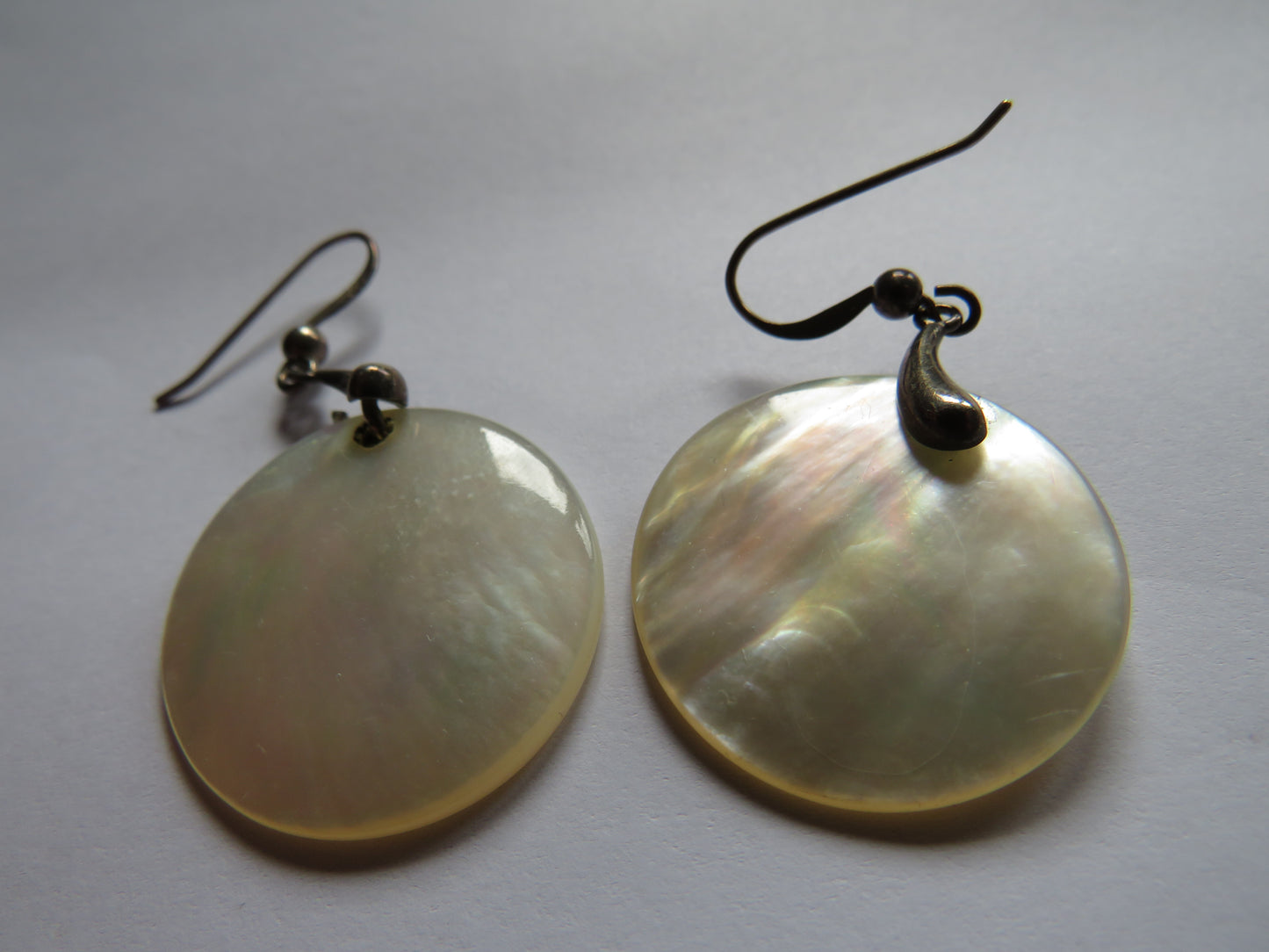 Pair of Ladies Sterling Silver & Mother of Pearl Disc Earrings