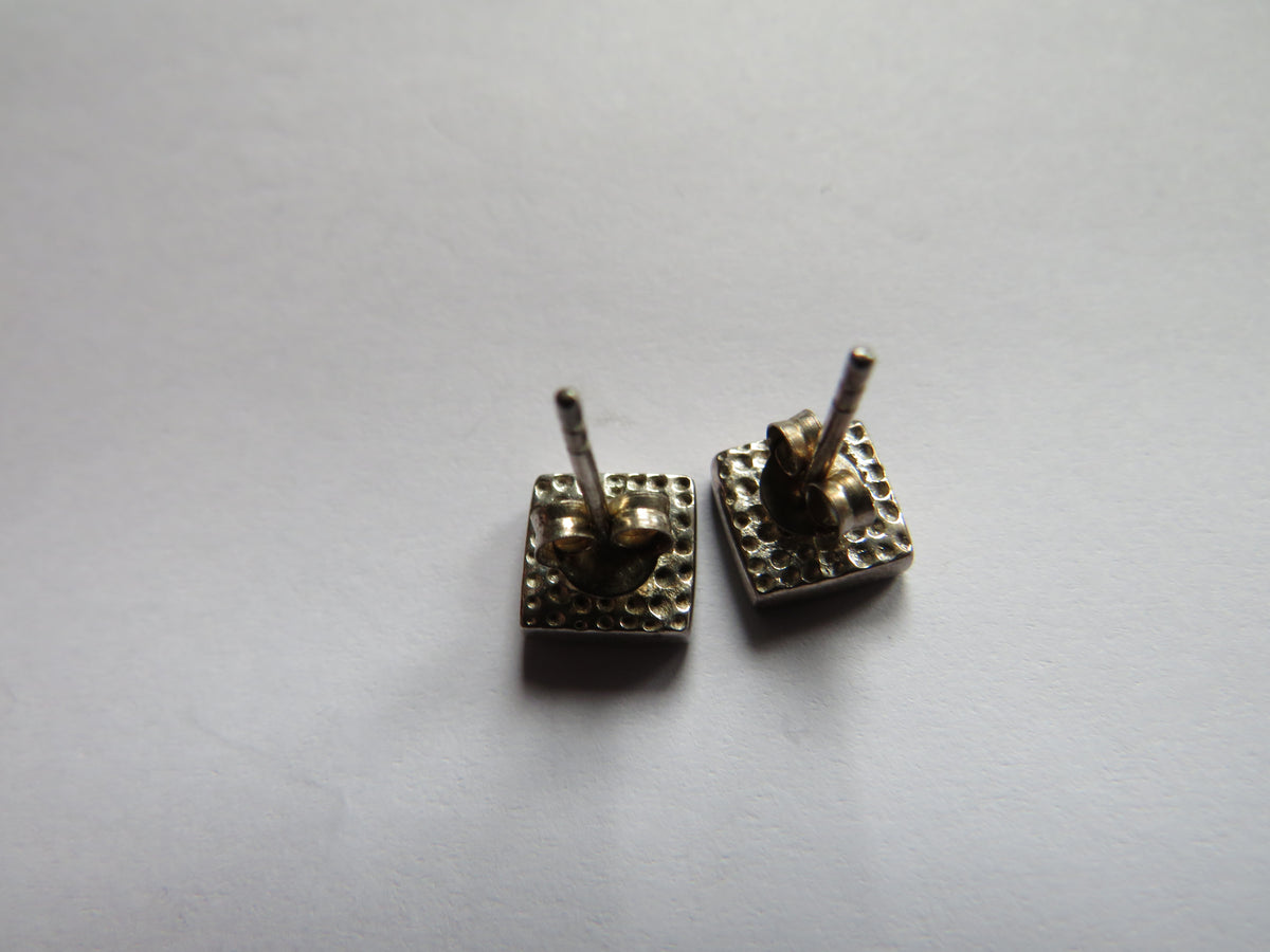 Stylish Pair of Ladies Sterling & Mother of Pearl Earrings