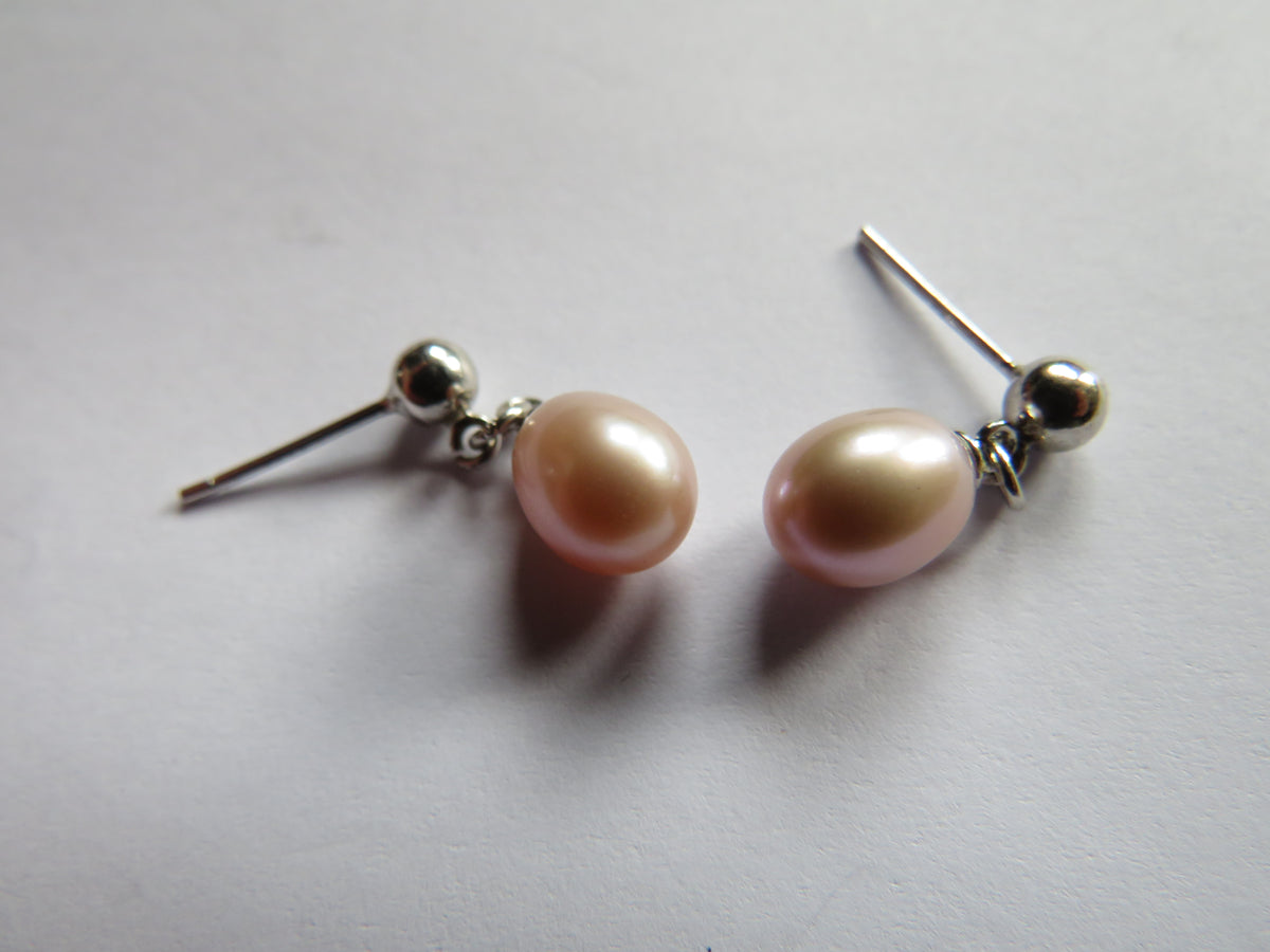 Stylish Pair of Sterling Silver & Pink Cultured Pearl Ladies Earrings
