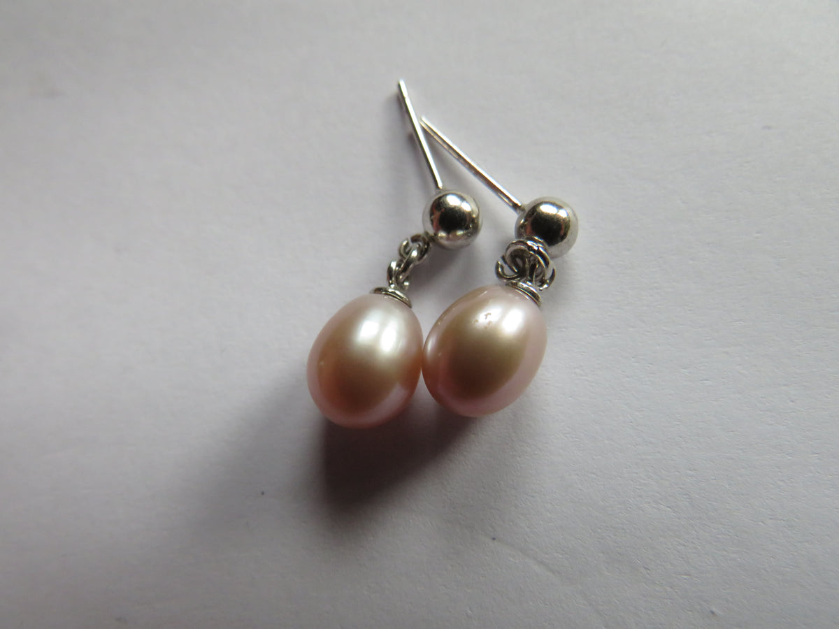 Stylish Pair of Sterling Silver & Pink Cultured Pearl Ladies Earrings