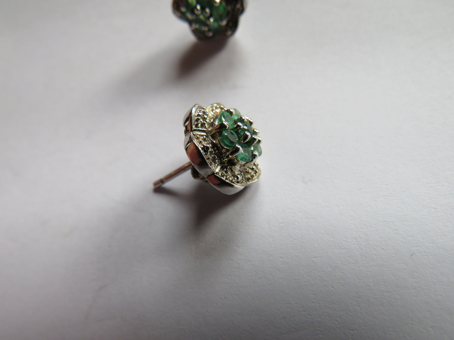 Stylish Pair of Ladies Sterling Silver & Green Stone Earrings