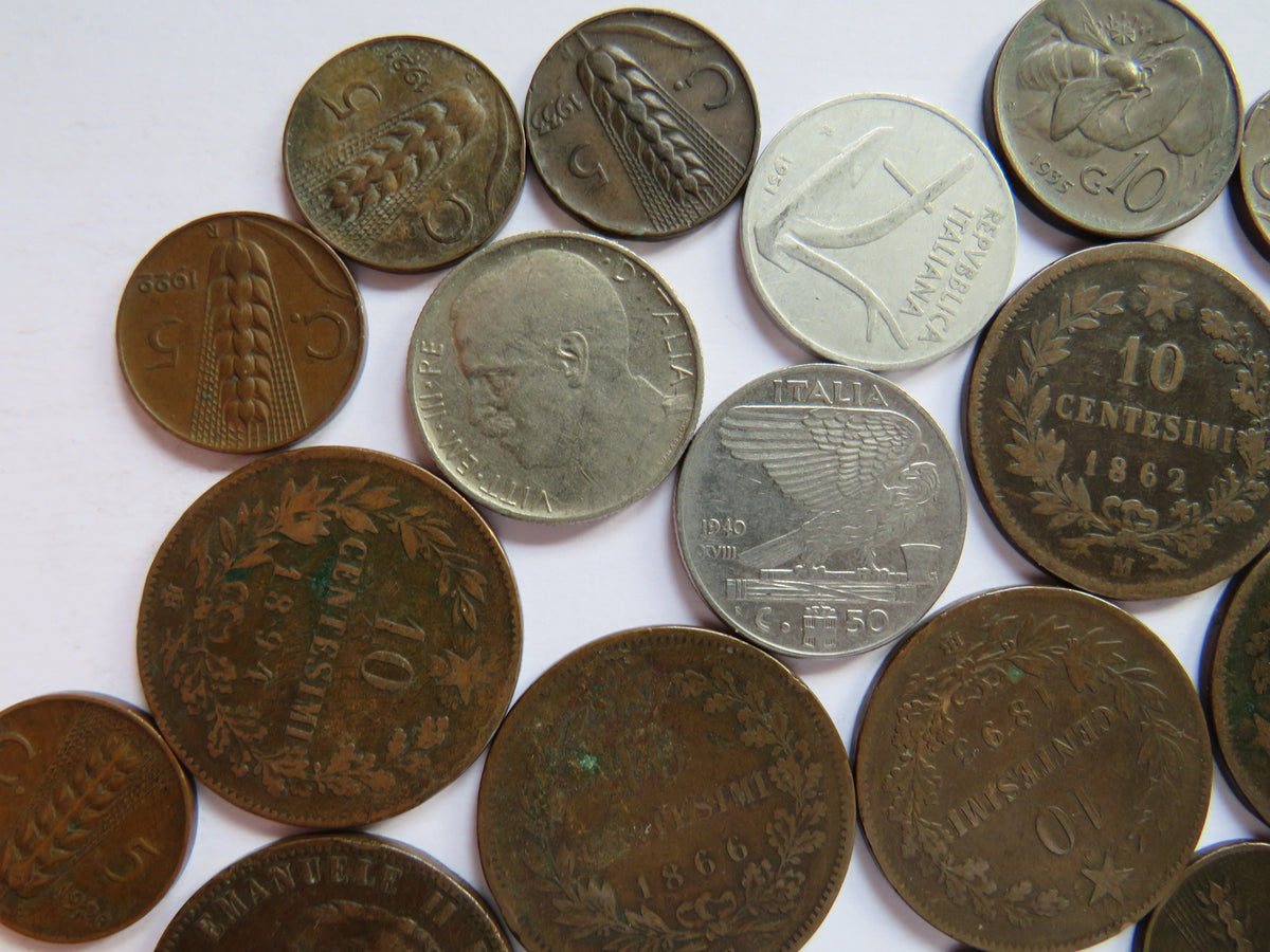 A Good Collection of Old Coins From Italy 19th - 20th Century