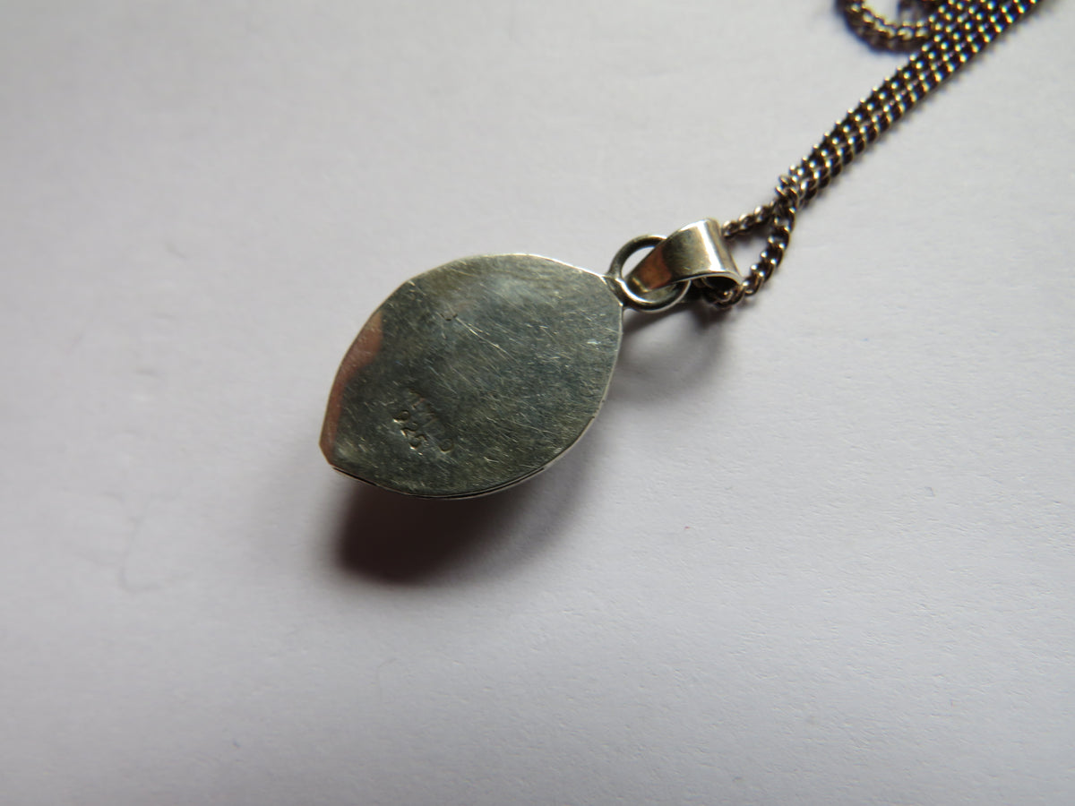 Vintage Ladies Sterling Silver & Turquoise Pendant & Necklace From Mexico