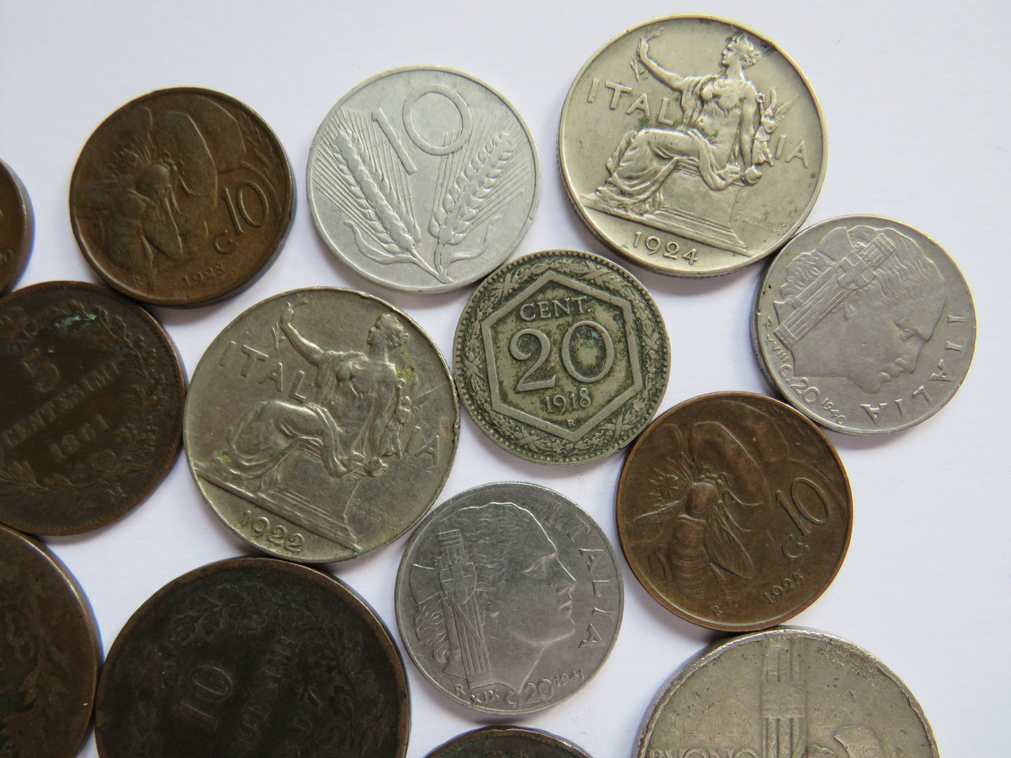 A Good Collection of Old Coins From Italy 19th - 20th Century