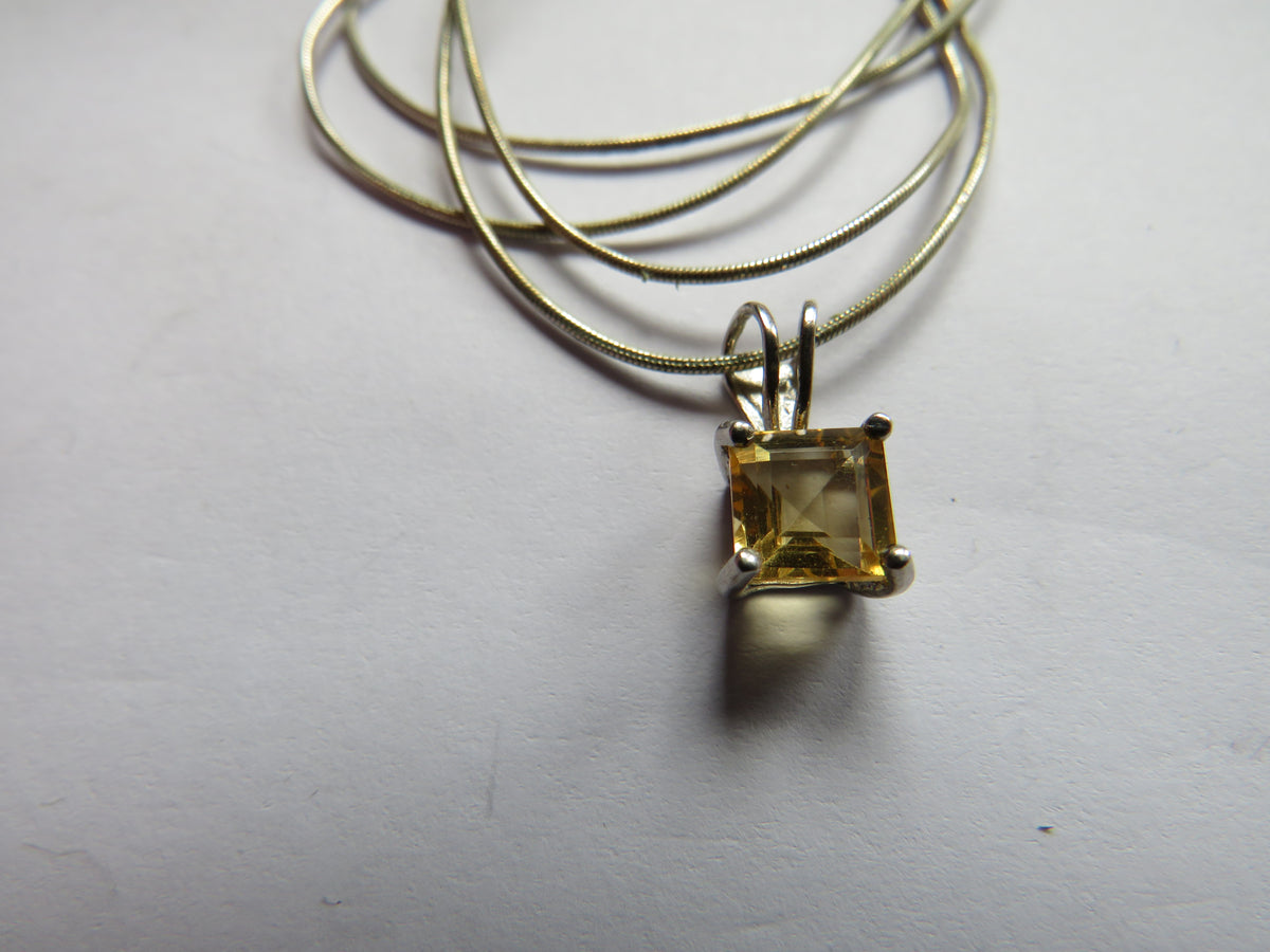 Stylish Ladies Sterling Silver Necklace With Citrine Coloured Stone Pendant