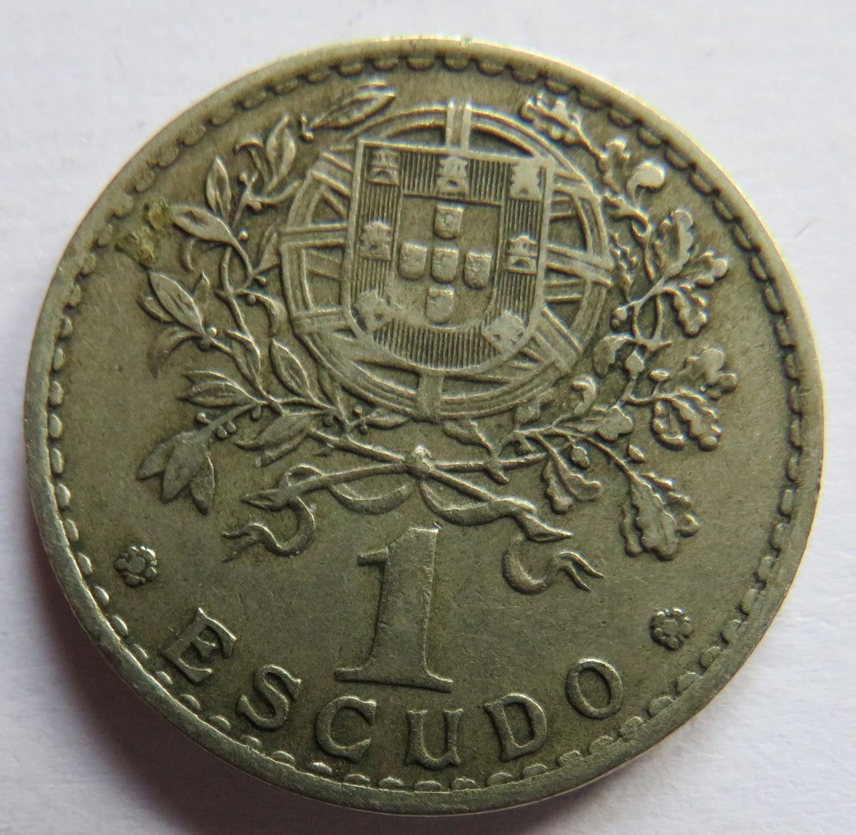 1951 Portugal One Escudo Coin image 3