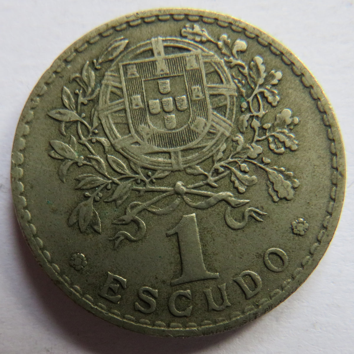 1945 Portugal One Escudo Coin image 3