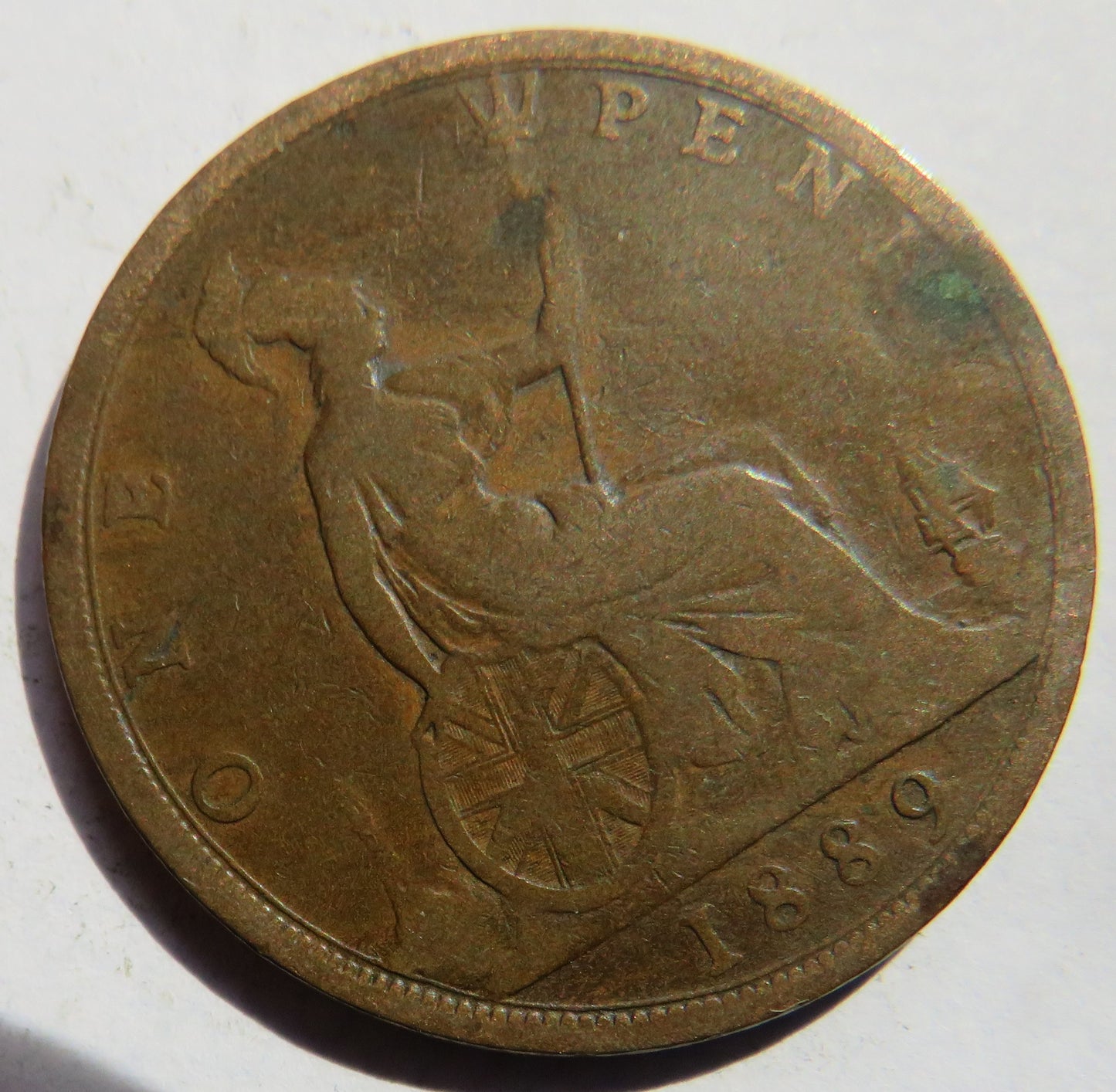 1889 Queen Victoria Bun Head One Penny Coin - Great Britain