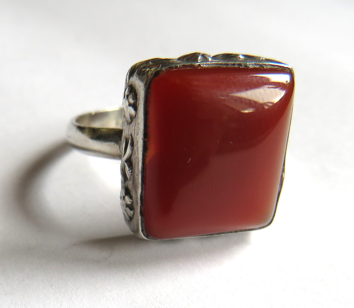 Vintage Sterling Silver & Carnelian Ring - UK Size S & 1/2
