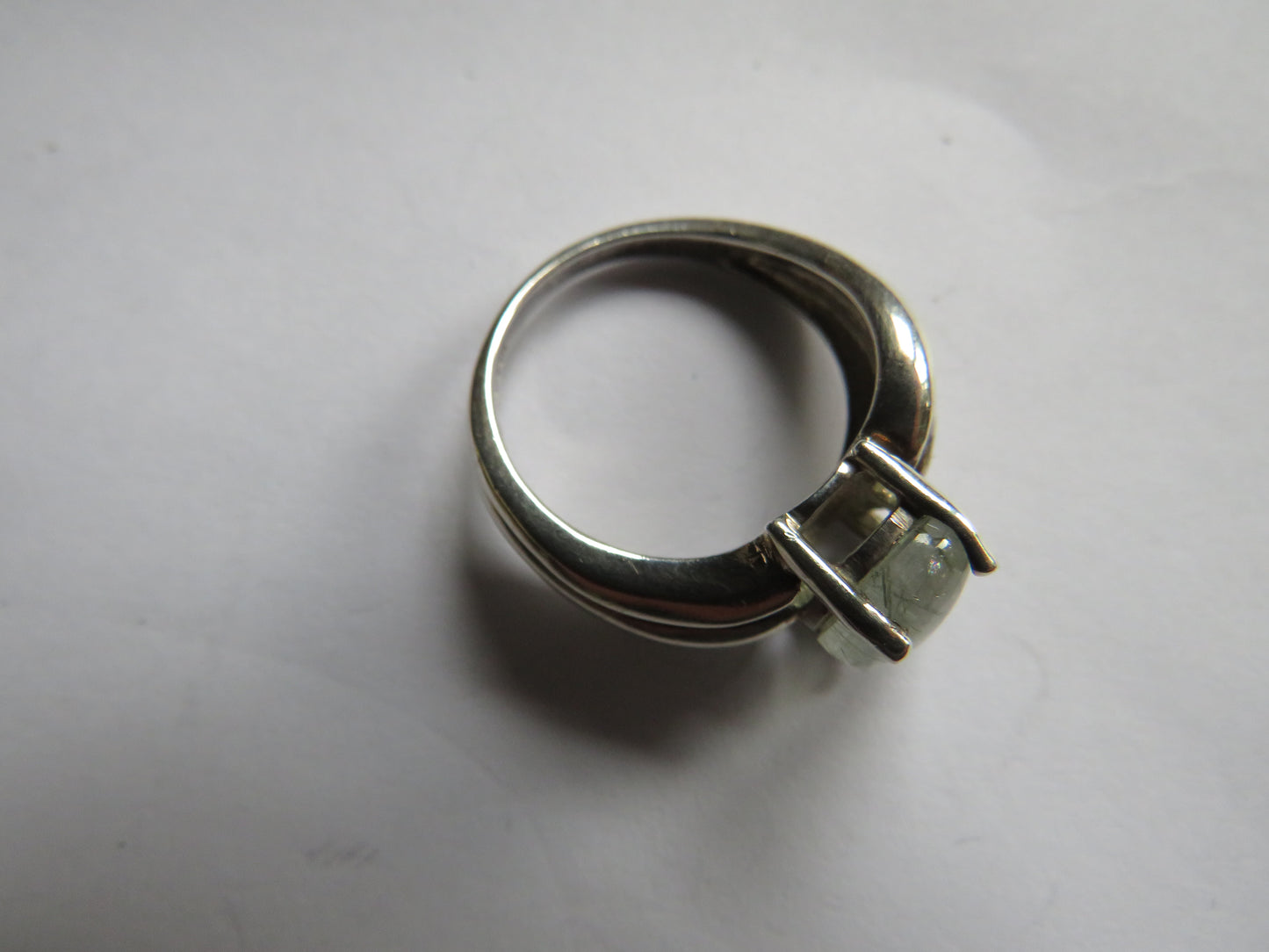 A Good Quality Ladies Sterling Silver & Moss Agate Ring - UK Size N