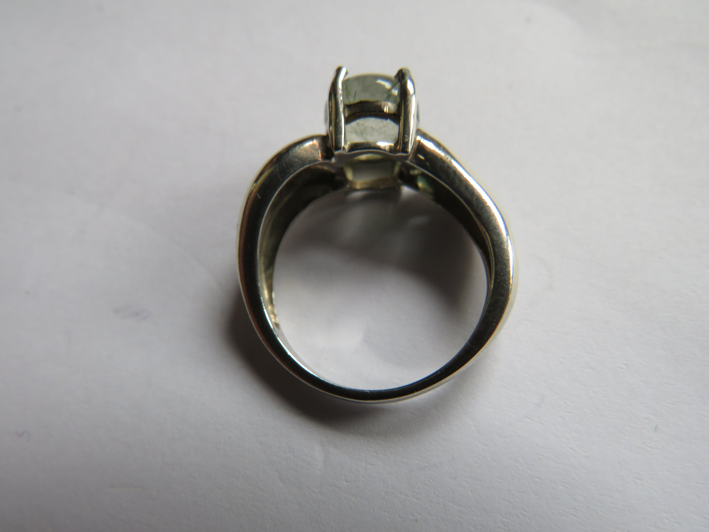 A Good Quality Ladies Sterling Silver & Moss Agate Ring - UK Size N