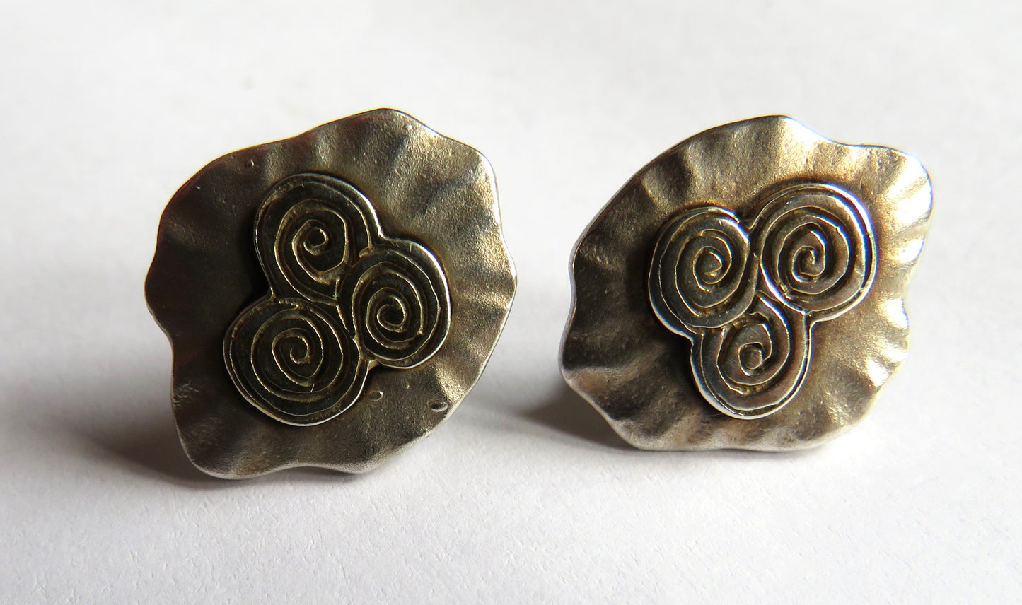 Stylish Pair of Ladies Sterling Silver Earrings