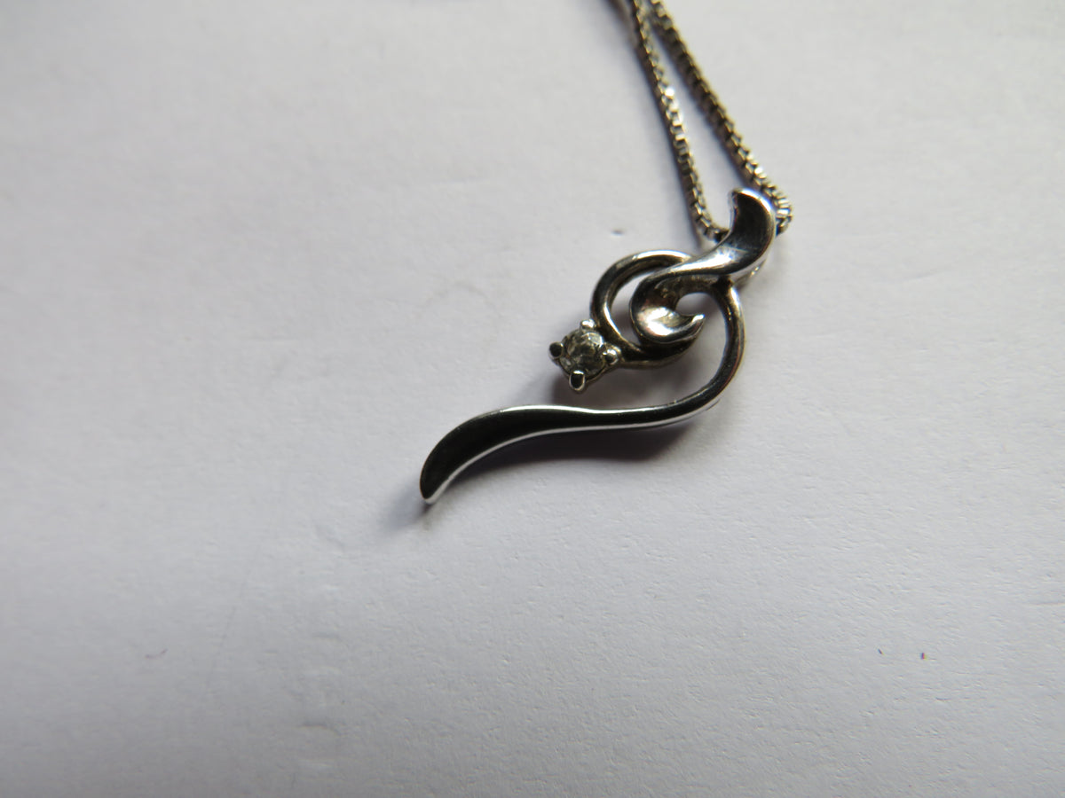 Stylish Ladies Sterling Silver Necklace & Pendant image 3
