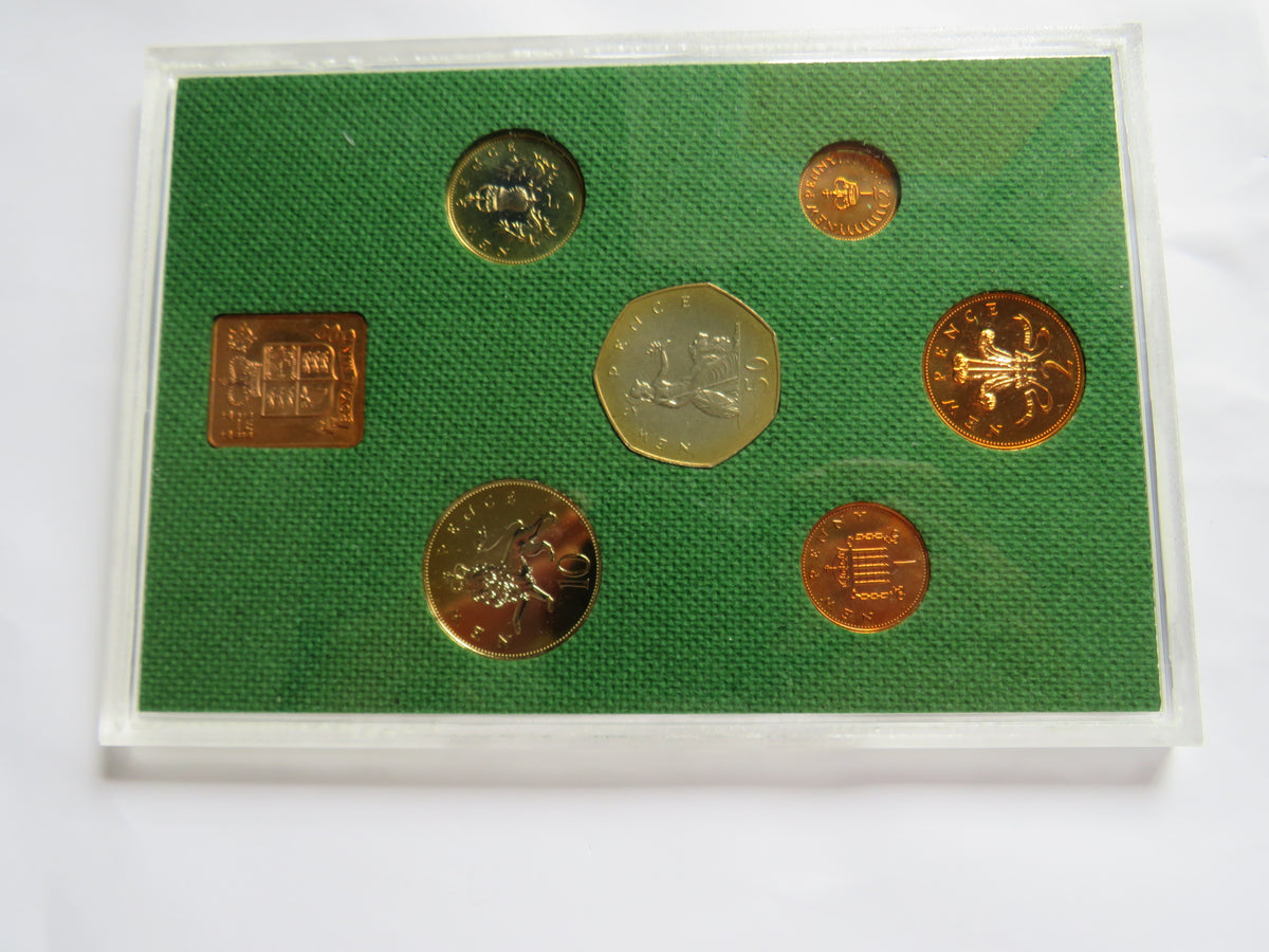 1975 The Coinage of Great Britain & Northern Ireland Proof Set By The Royal Mint