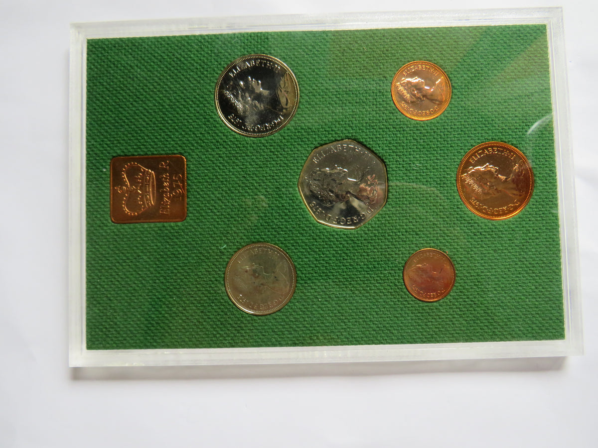 1975 The Coinage of Great Britain & Northern Ireland Proof Set By The Royal Mint
